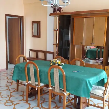 Nettuno Lido Conchiglie